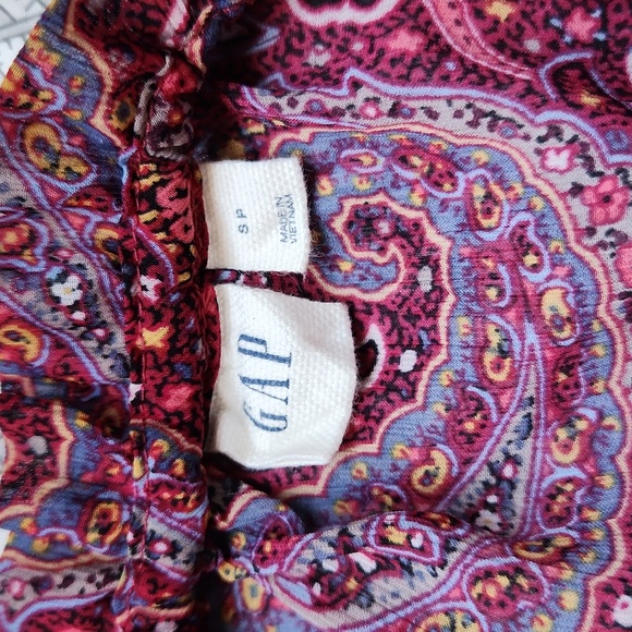 Gap high necked blouse, Size small - Picture 2 of 2